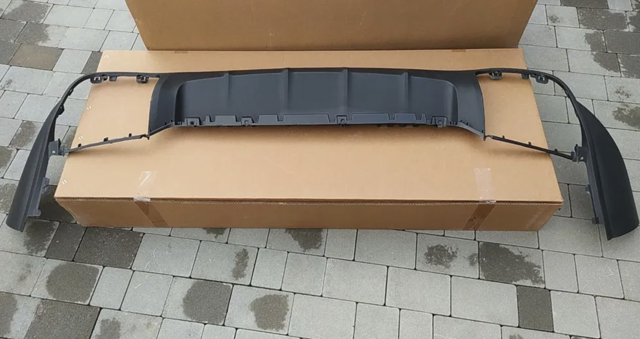 Тюнінг заднього бампера Porsche 9Y0807834BOK1
