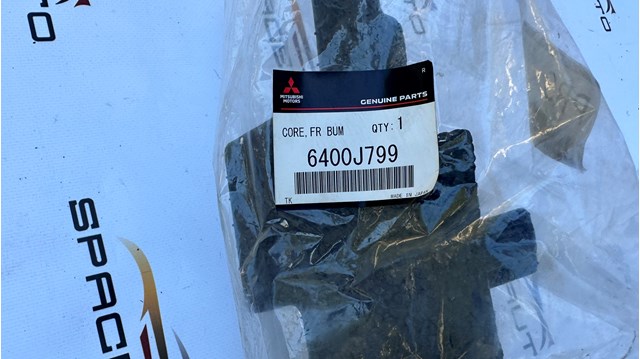 Абсорбер (наповнювач) бампера переднього 6400J799 Mitsubishi