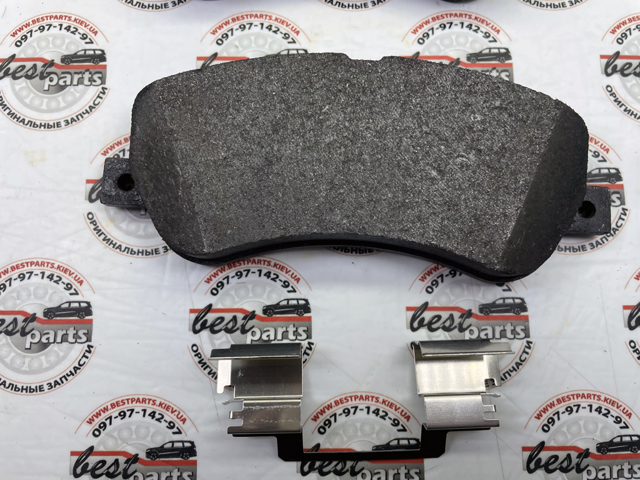 Гальмівні колодки Mercedes A000420930490 ціна, від 130.43 USD