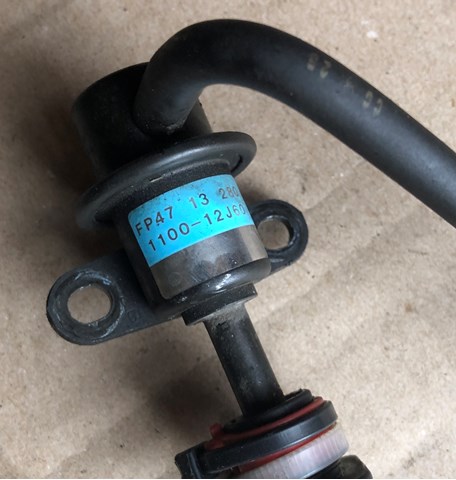 Купити FP4713280 Mazda Регулятор тиску палива