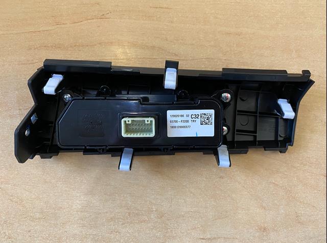 93700F2200TRY Hyundai/Kia