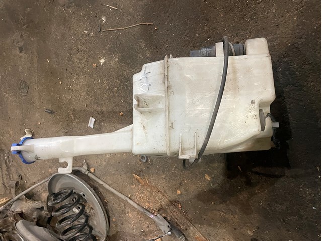 Бачок омивача лобового скла Hyundai/Kia 986102T500 ціна, від 69.28 USD