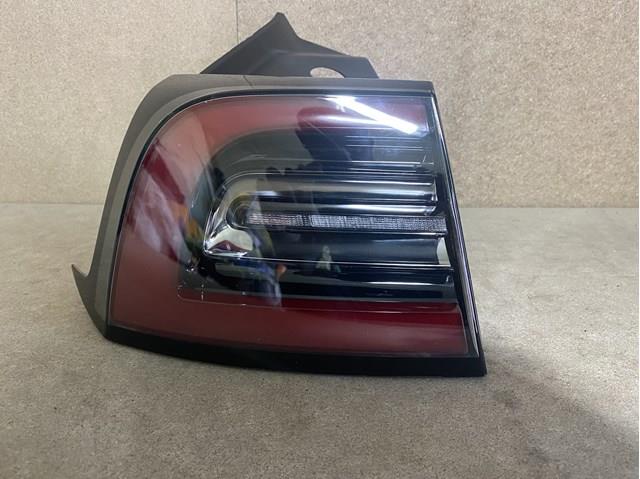 Купити 107740000B Tesla Motors 