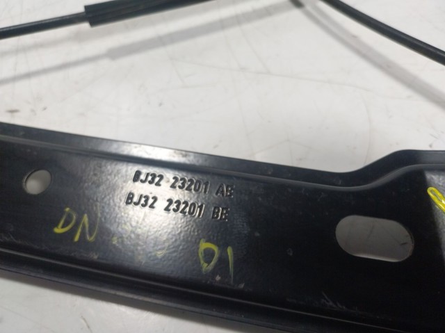 Склопідйомник передньої лівої двері LR026709 Land Rover