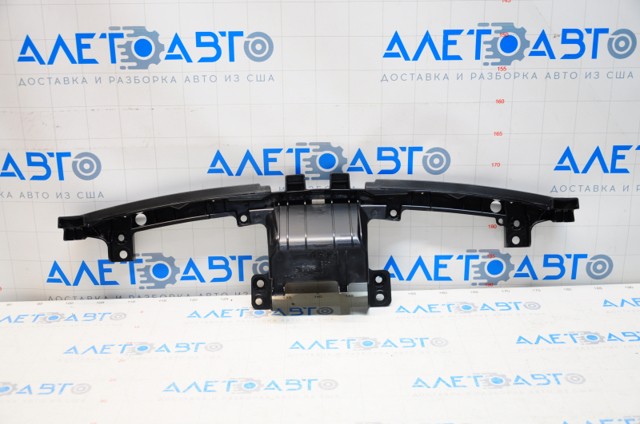 Кронштейн решітки радіатора FPS FP3037999 ціна, від 41.35 USD