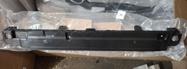 Купити 1351A144 Mitsubishi Подушка радіатора охолодження, верхня