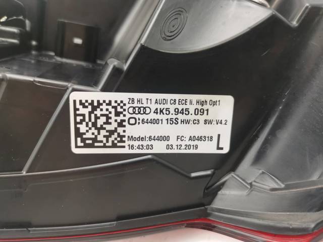 Ліхтар задній лівий, зовнішній 4K5945091 VAG