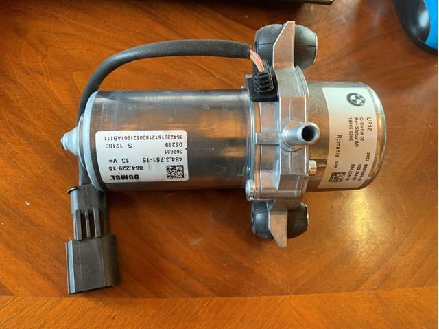 Насос вакуумний BMW 34336851289 ціна, від 299.22 USD