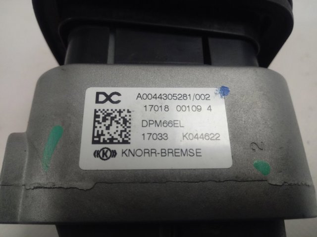  Mercedes A0044305281