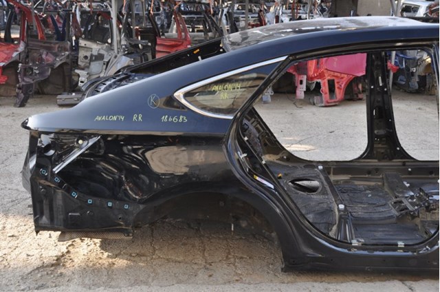 Купити 6160107070 Toyota Крило заднє праве