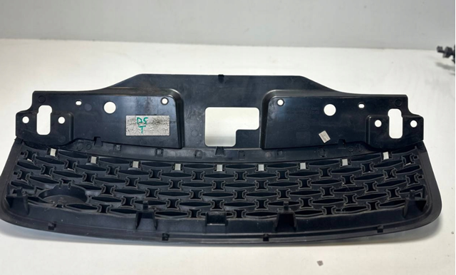 Облицювання радіатора Land Rover LR082695 ціна, від 253.98 USD