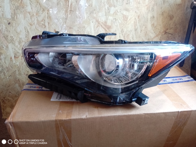260606HH7A Nissan/Infiniti Фара дальнього світла в зборі