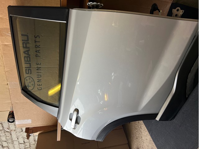 Купити 60409SJ0009P Subaru Двері задні, праві