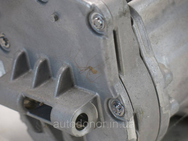 926005MP0A Nissan/Infiniti Компресор холодоагенту