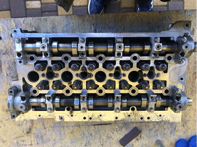 Головка двигуна Renault (RVI) 8200408642 ціна, від 290.23 USD