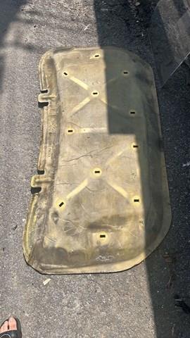 Обшивка капота Land Rover LR043837 ціна, від 78.21 USD