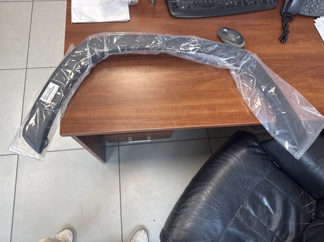  Розширювач переднього крила, правий Toyota RAV4 5