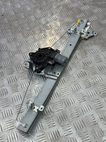 827206RA0A Nissan/Infiniti Склопідйомник задніх правих дверей