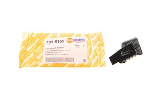 Кріплення фари передньої, правої Autotechteile 7015159