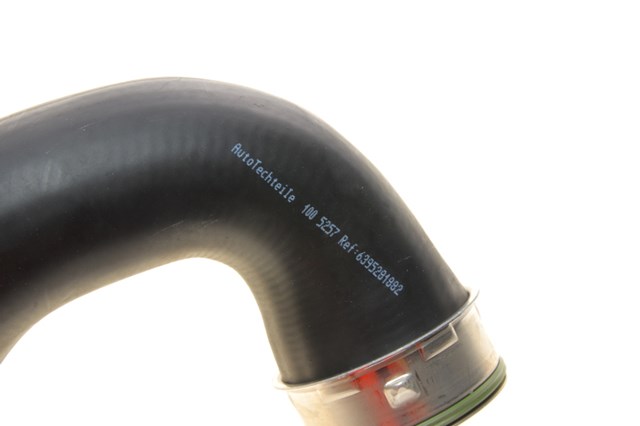 Шланг/патрубок интеркуллера Autotechteile 1005257 ціна, від 17.99 USD