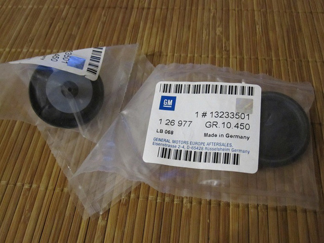 Відбійник дверей General Motors 126977 ціна, від 2.27 USD