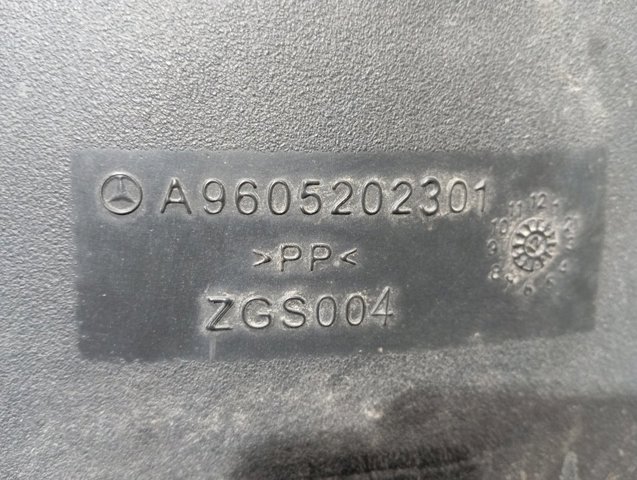 Елемент повітряного фільтра Mercedes A0040946904 ціна, від 117.09 USD