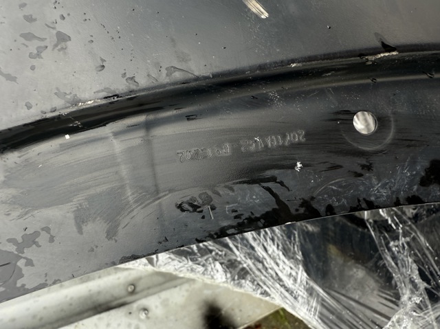 41007492376 BMW Переднє ліве крило