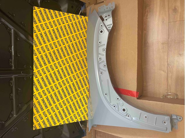 Крило переднє праве Mazda VA4052111 ціна, від 106.15 USD