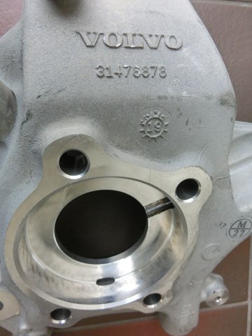 Купити 31476878 Volvo Цапфа передня ліва