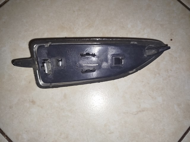 PFD87015L Signeda Накладка переднього лівого крила