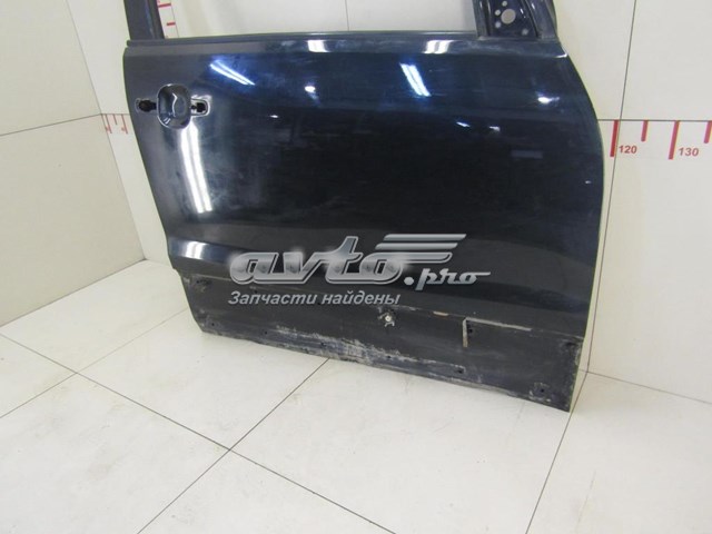 Дверка передня права Suzuki 6800165844