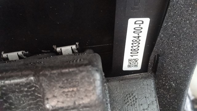 Купити 108338400D Tesla 