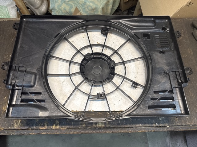25350J3280 Hyundai/Kia Облицювання рамки радіатора