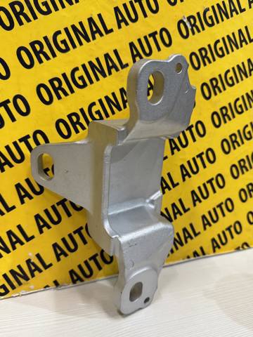 BDGH3907ZA Mazda Кронштейн подушки (опори) двигуна, лівої