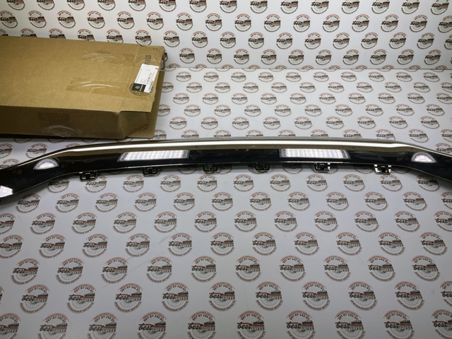 Купити A1668851701 Mercedes 
