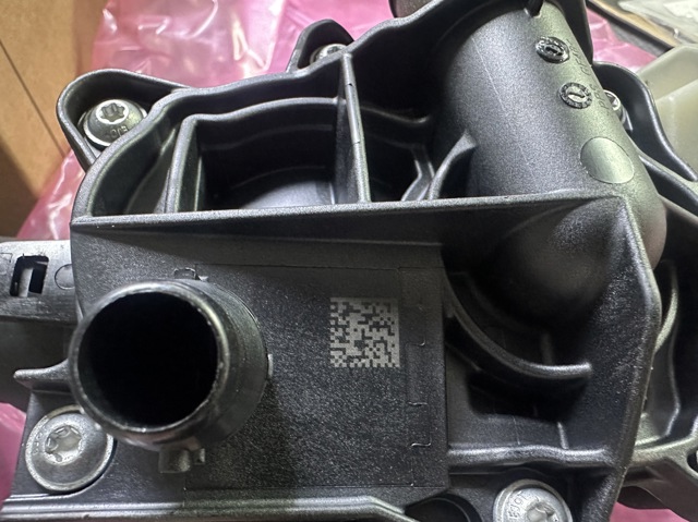 Купити 11537642854 BMW Корпус термостата