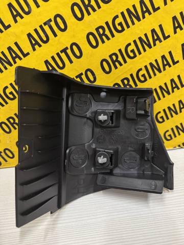 Накладка переднього правого крила D10E51PJ0C Mazda