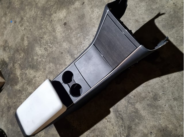  Tesla 113742700C ціна, від 22.55 USD