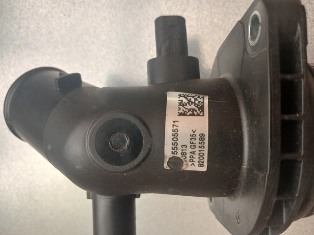 Купити 55505571 Opel Термостат в корпусі