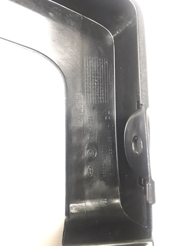 868322W000 Hyundai/Kia Бризковики передній, правий