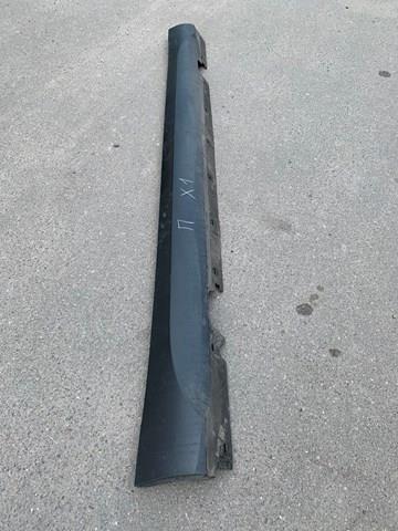 Накладка на поріг права BMW 51122990170