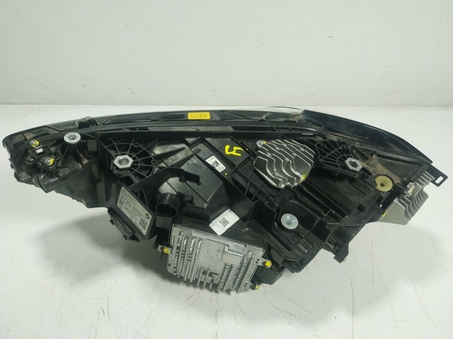 Фара правая BMW 63118084892 ціна, від 1013.54 USD