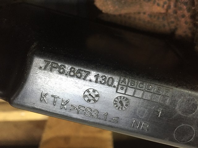 7P6857130 VAG 