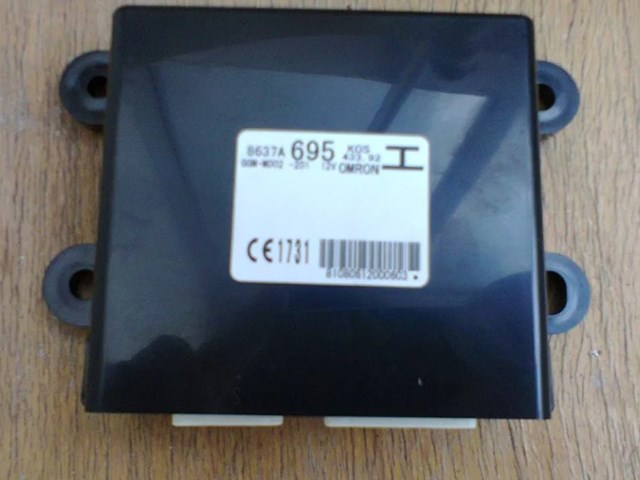 8637A695 Mitsubishi 