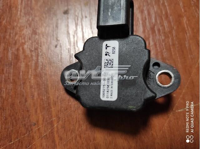 100527500A Tesla Датчик Ейрбег передній
