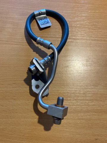Шланг гальмівний задній, правий Tesla 108873500C ціна, від 19.00 USD