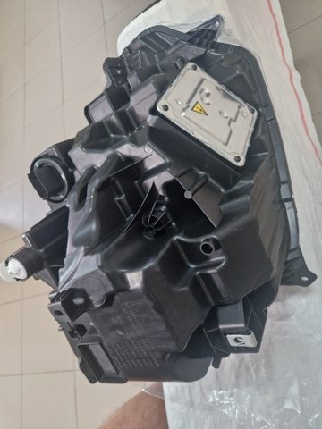 Основна фара в зборі ліва Signeda ZFD111814L ціна, від 343.91 USD