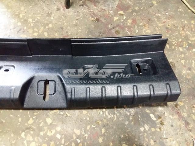 7221868 BMW Накладка перегородки