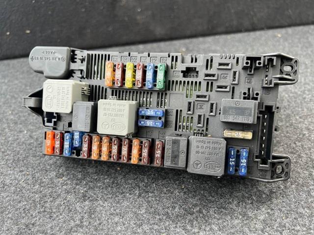 Купити A2115453101 Mercedes 
