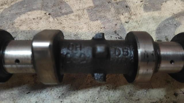 Вал розподільний на Toyota Camry V V30